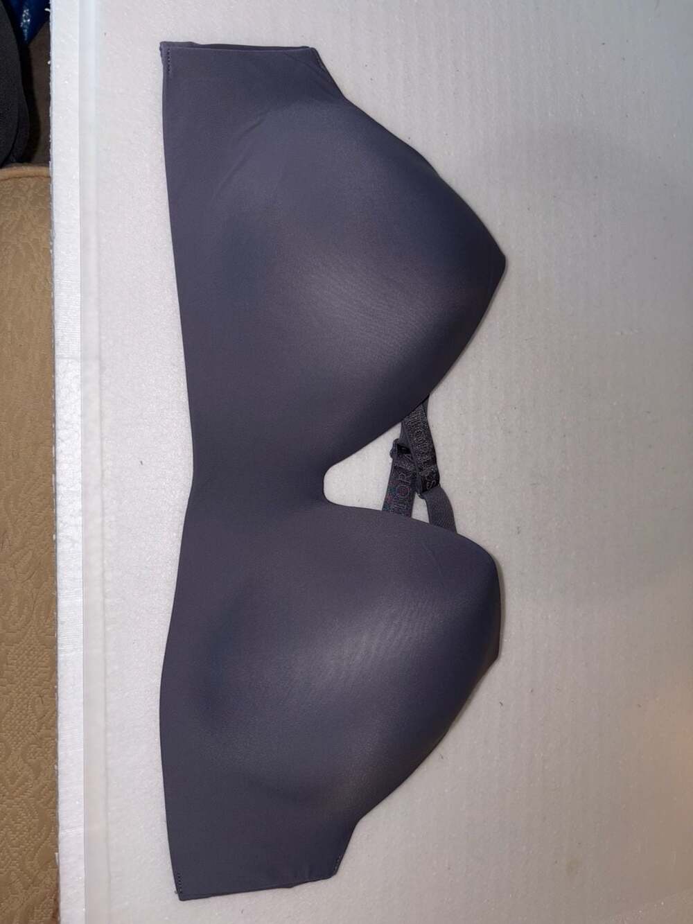 Victoria's Secret Lightly Lined Strapless Bra Size 34DDD Gray